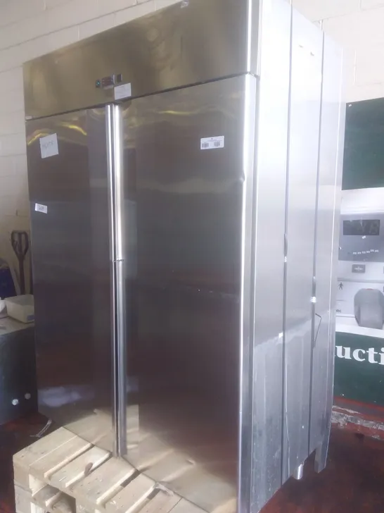 LARGE DOUBLE DISPLAY FRIDGE 