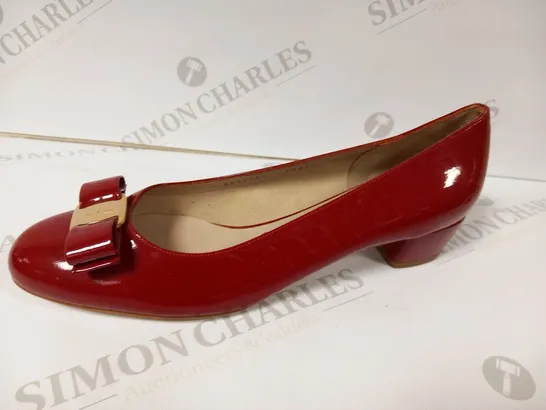 SALVATORE FERRAGAMO RED HEELED SHOES