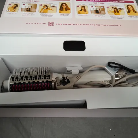 BOXED SHARK SMOOTHSTYLE HOT BRUSH & SMOOTHING COMB