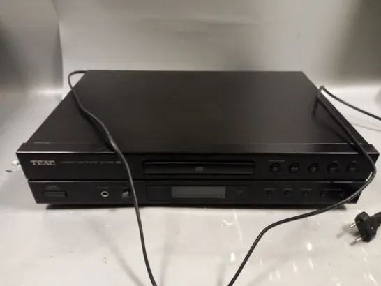 TEAC CD-P1260 CD PLAYER WITH LCD AND MP3 PLAYBACK