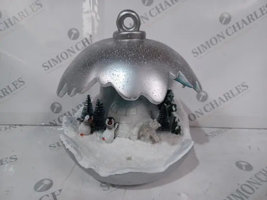 CHRISTMAS DETAILED BAUBLE DECORATION 