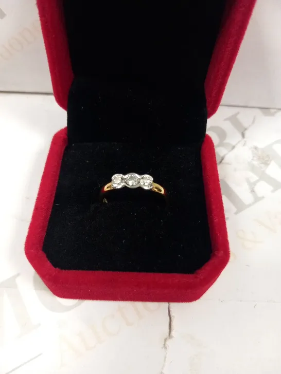 18CT GOLD THREE STONE RING RUB OVER SET WITH DIAMONDS