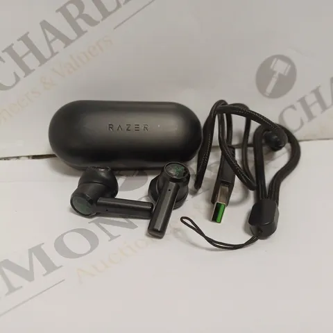 BOXED RAZER HAMMERHEAD TRUE WIRELESS EARBUDS 