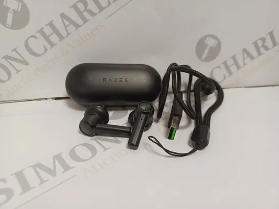 BOXED RAZER HAMMERHEAD TRUE WIRELESS EARBUDS 