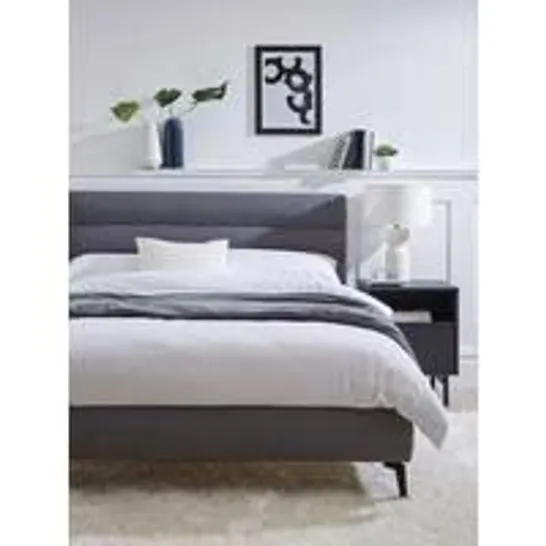 BOXED GRADE 1 PRAGUE KINGSIZE BEDFRAME IN GREY (2 BOXES)