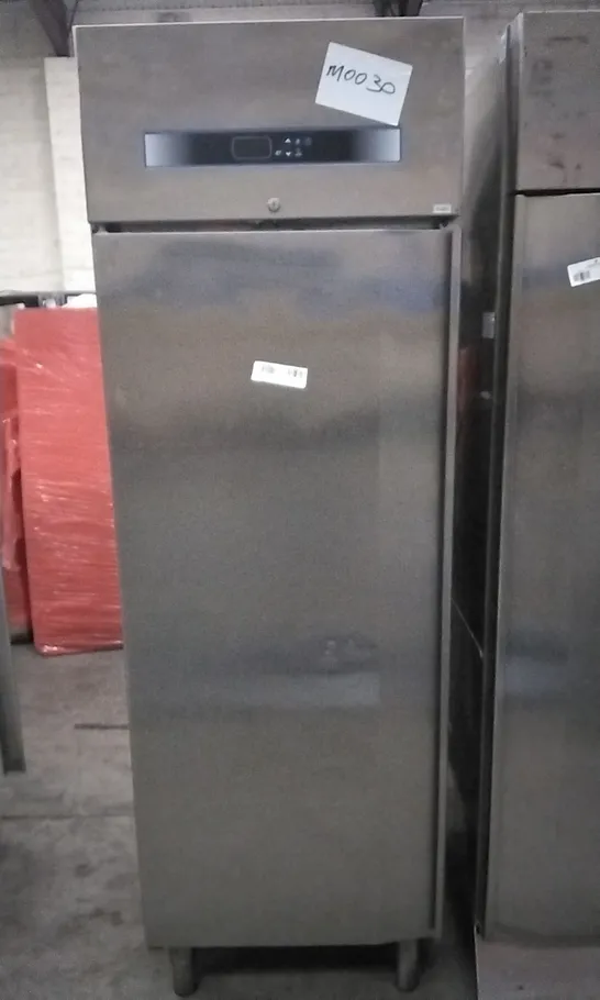 POLARIS SINGLE COMMERCIAL FRIDGE/CHILLER P70 TN