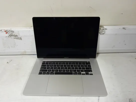 APPLE MACBOOK PRO A2141