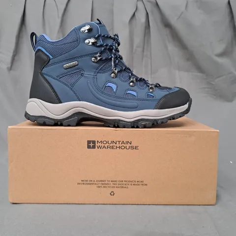 BOXED PAIR OF MOUNTAIN WAREHOUSE ADVENTURER WATERPROOF WALKING BOOTS IN NAVY UK SIZE 8