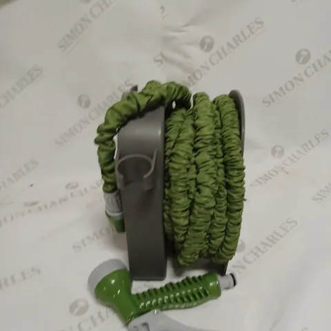 BUILDCRAFT EXPANDABLE HOSE WITH HOSE HOLDER AND NOZZLE