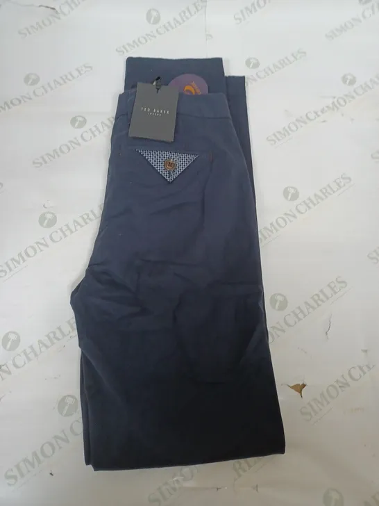 TED BAKER CLASSIC FIT CHINOS SIZE 24