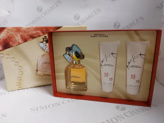 BOXED MARC JACOBS PERFECT GIFT SET