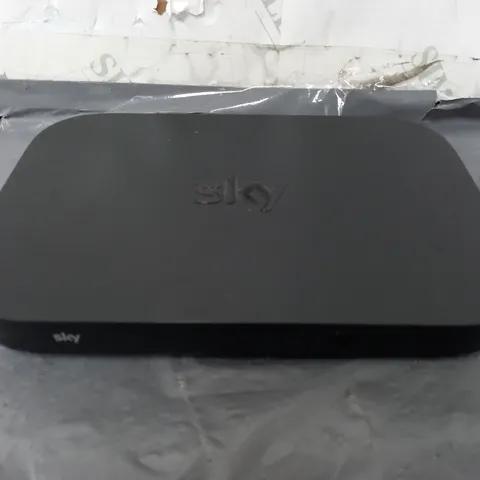 SKY EM150 Q MINI BOX