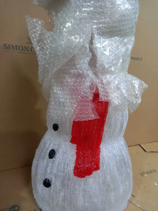 FESTIVE SNOWMAN DECOR BUST FOR USE INSIDE AND OUTSIDE