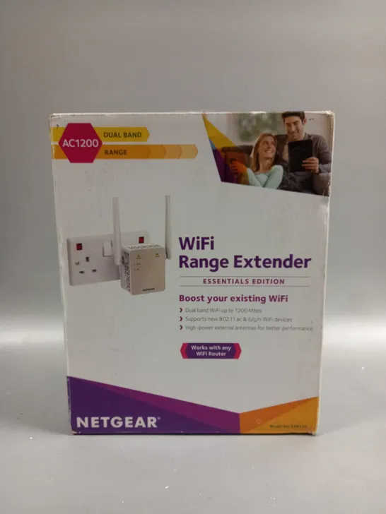 DUAL-BAND WIFI RANGE EXTENDER