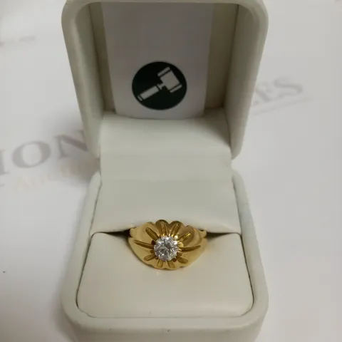 DESIGNER 18CT YELLOW GOLD GENT'S RING SET WITH A DIAMOND WEIGHING +-0.90CT