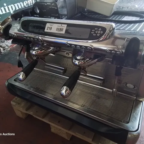 FAEMA EMBLEMA 2 STATION ESPRESSO ITALIANO GIUGIARO COFFEE MACHINE