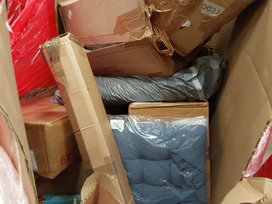 PALLET OF ASSORTED CONSUMER PRODUCTS TO INCLUDE: AIR FRYER, ELECTRIC BLANKETS, TOWER FAN, TOILET SEAT ECT