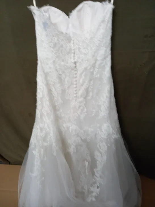 BERKETEX VINTAGE LACE EMBELLISHED WEDDING DRESS - 16