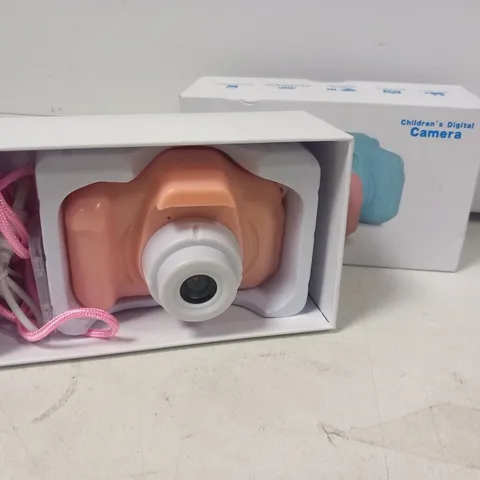 BOXED CHILDREN'S DIGITAL CAMERA