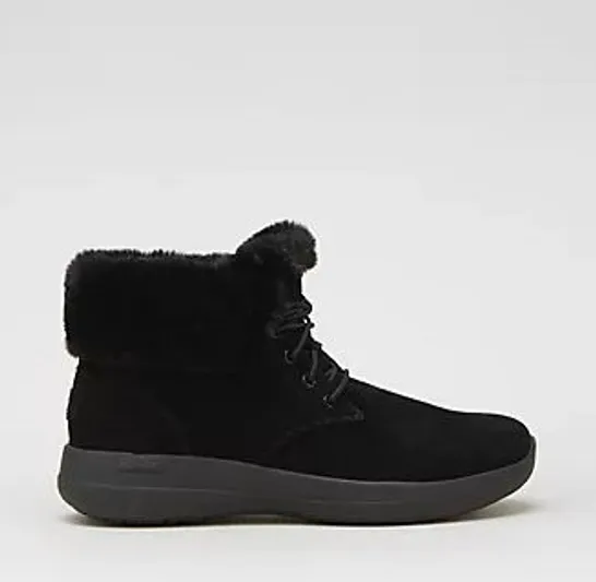 SKECHERS GO WALK STABILITY SUEDE BOOT BLACK SIZE 7