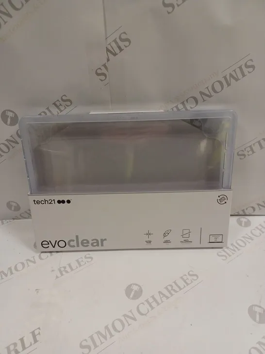 BOXED TECH21 EVOCLEAR MACBOOK PRO 13" PROTECT CASING 