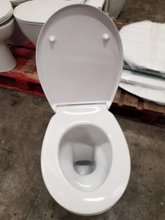 BRAND NEW TOILET PAN WITH SEAT