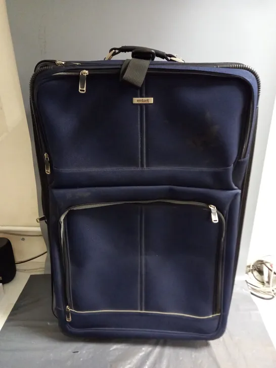 EMBARK WHEELED SUITCASE IN NAVY