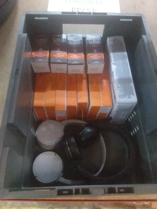 BOX OF APPROXIMATELY 14 ITEMS INCLUDING CBD OILS, HYPERDRIVE 6-IN-1 USB-C HUB, HEADSETS