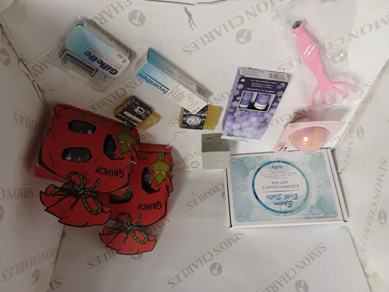 LOT OF APPROXIMATELY 10 HEALTH AND BEAUTY ITEMS TO INCLUDE BATH SALTS, LUMIN FACE MOISTURIZER