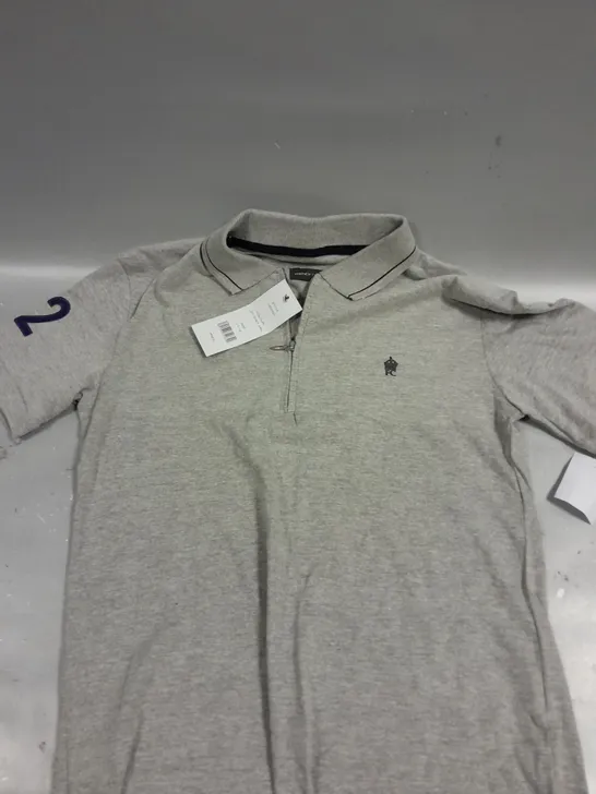 FRENCH CONNECTION CHILDRENS 1/4 ZIP POLO IN GREY - 11-12 YRS 