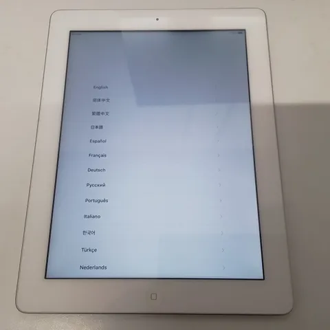 APPLE IPAD A1460 60GB IN WHITE/SILVER