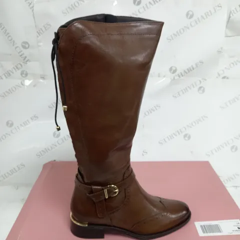 BOXED MODA IN PELLE SASSKIA KNEE BOOTS, TAN - SIZE 8