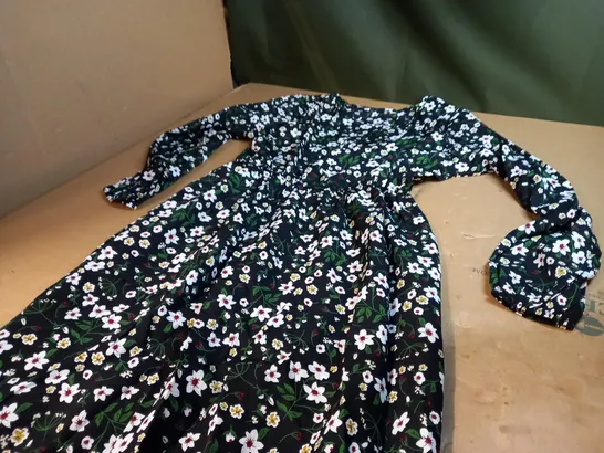 FLOWERY SLEEVED MIDI DRESS XL