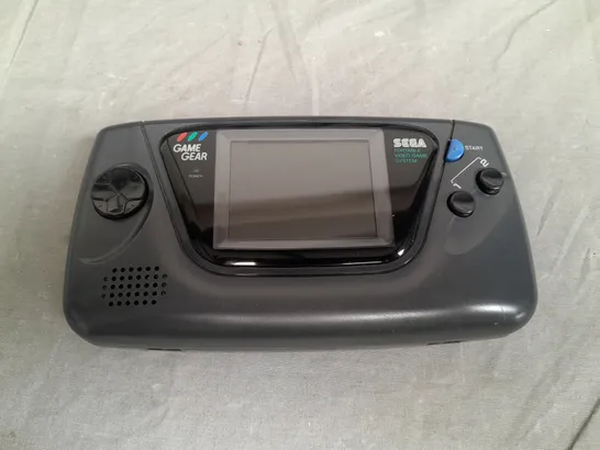 SEGA GAME GEAR - PORTABLE VIDEO GAME SYSTEM - INCLUDING 3 GAMES