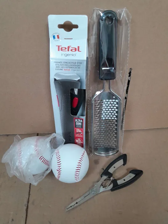 APPROXIMATELY 20  ASSORTED HOUSEHOLD ITEMS TOO INCLUDE, TEFAL HANDLE - GRATER - BASEBALL 