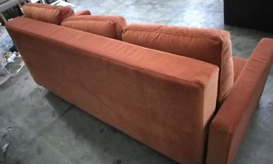 QUALITY DESIGNER LOUNGE CO VINTAGE SOFABED IN RUSTY ORANGE PLUSH FABRIC