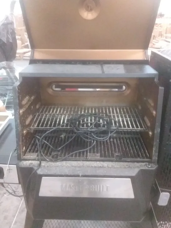 MASTERBUILT GRAVITY SERIES 560 CHARCOAL GRILL