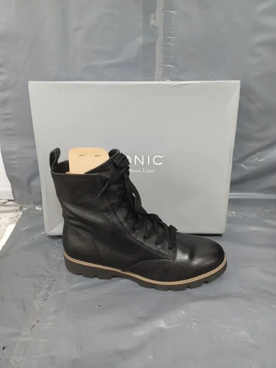 BOXED PAIR OF VIONIC LANI LACE BOOTS IN BLACK SIZE 6 1/2 