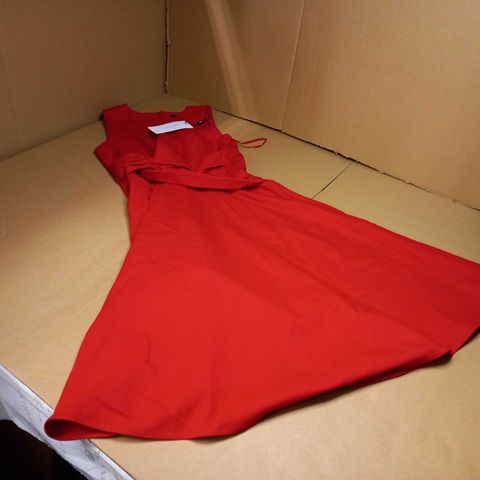STYLE OF KAREN MILLEN RED SLEEVELESS GATHERED LONG DRESS - SIZE 8
