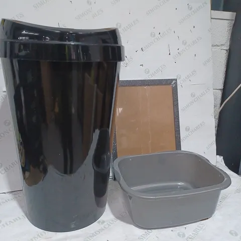 BOX OF APPROX 5 ITEMS TO INCLUDE - LUNEX WASH CONTAINER - BLACK BIN - 35X45 BLACK WOODEN FRAME ECT