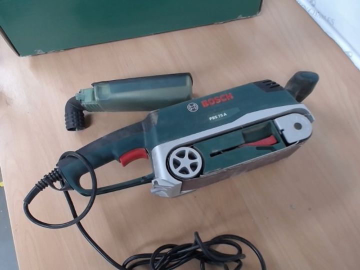 BOSCH BELT SANDER PBS 75 A 3173195Simon Charles Auctioneers