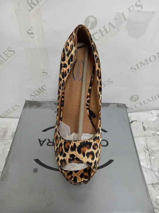 BOXED PAIR OF LEOPARD SATIN PRINT STILLETTO SIZE 6