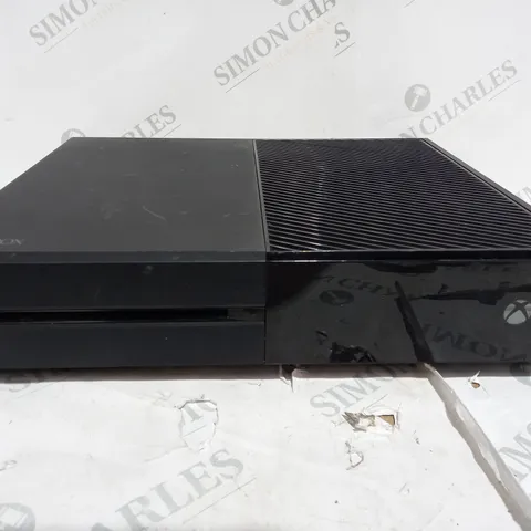 XBOX ONE BLACK MODEL - 1540