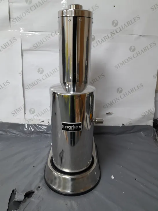 BOXED AARKE WATER CARBONATOR PRO STEEL FOR SPARKLING WATER A1081