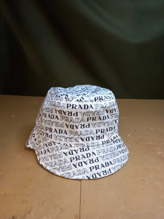 PRADA MILANO DAL 1913 REVERSABLE BUCKET HAT