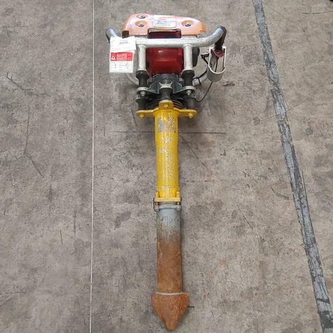 ROBEL 62.05 2 STROKE VERTICAL TAMPER - RAILWAY MAINTENANCE TOOL