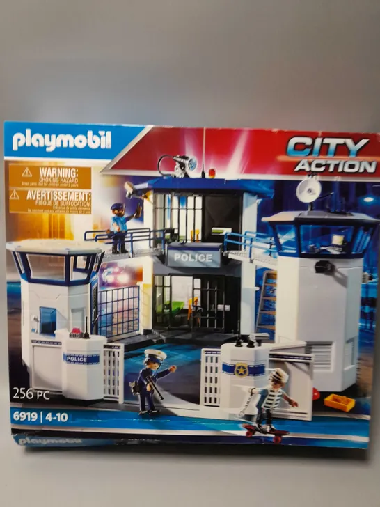 BOXED PLAYMOBIL CITY ACTION SET - 6919