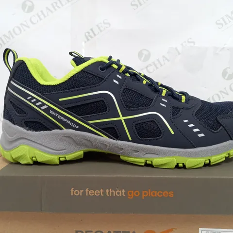 BOXED PAIR OF REGATTA ISOTEX WATERPROOF BREATHABLE TRAINERS - UK 11