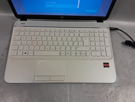 HP PAVILION G6 NOTEBOOK IN WHITE