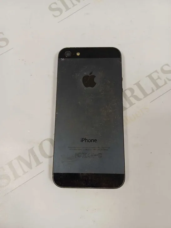 APPLE IPHONE 5 (A1429) 